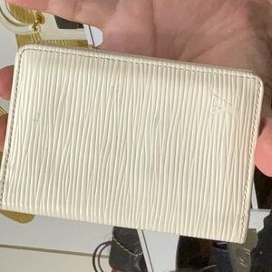 35. Lv Epi Cardholder Sold As Is Desc In Live No Cancel/returns